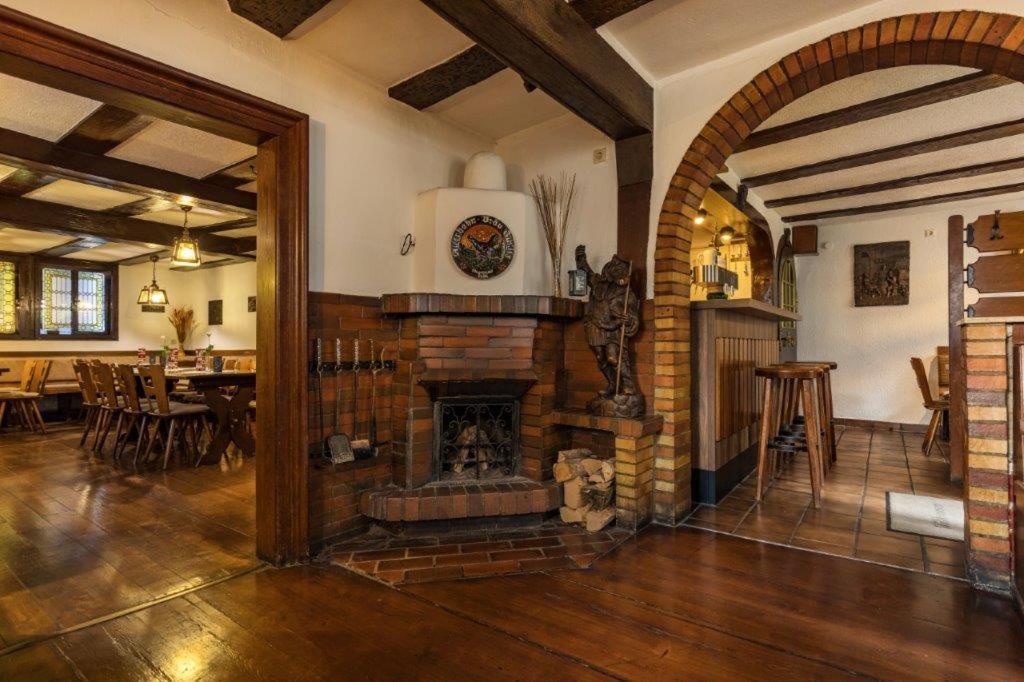Gaststaette Braustuebchen Hotel Schlitz Bagian luar foto